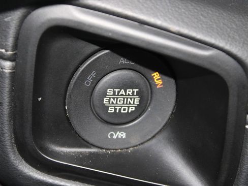 Used 2024 Jeep Wrangler Unlimited Rubicon 4xe AWD/4WD image 24