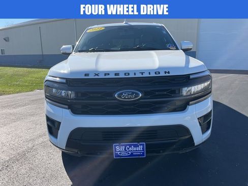 Used 2024 Ford Expedition Max Limited image 9