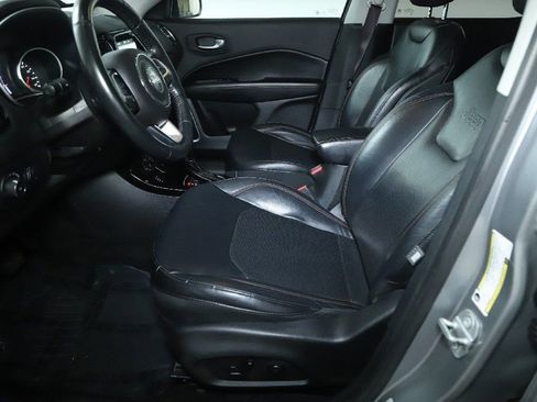 Used 2018 Jeep Compass Limited w/ Navigation Group image 19