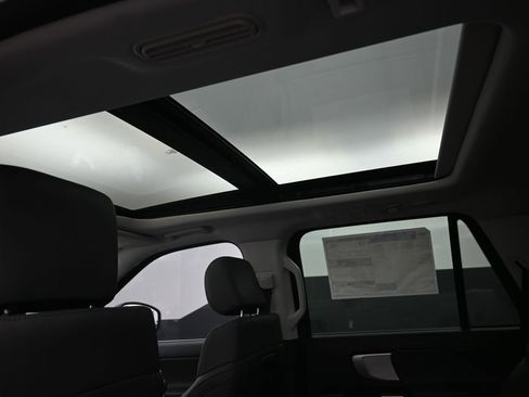 New 2026 Ford Expedition Active RWD image 25
