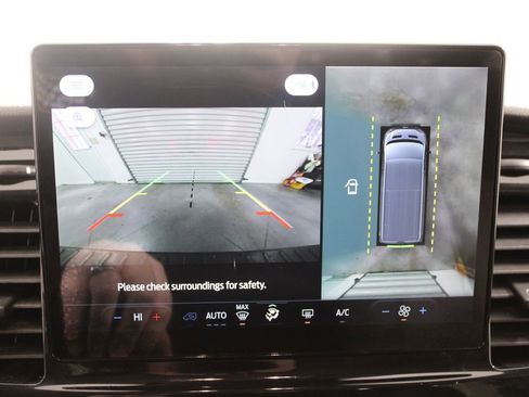 Used 2023 Ford Transit 350 XLT image 49