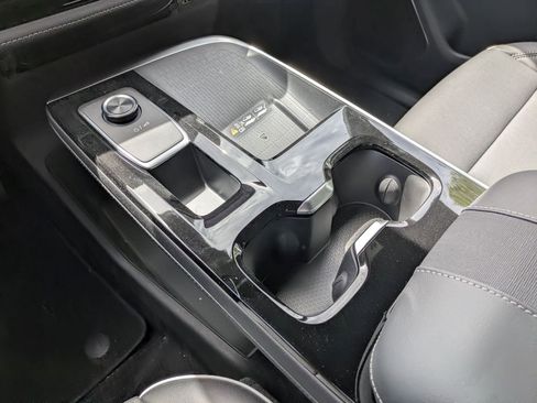 New 2026 Buick Enclave Preferred w/ Power Package AWD/4WD image 24
