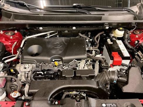Used 2019 Toyota RAV4 XLE w/ Convenience Package AWD/4WD image 10
