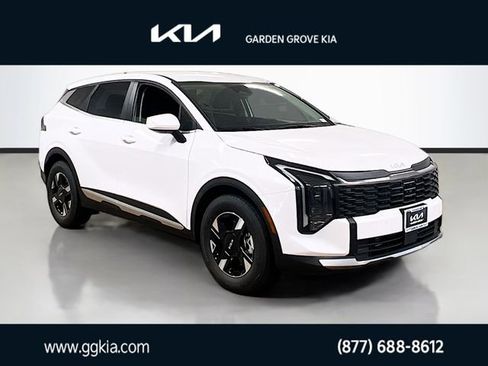 New 2026 Kia Sportage LX FWD image 1