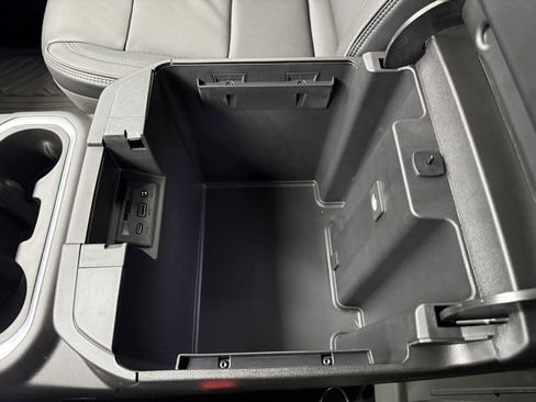 Used 2023 Chevrolet Silverado 2500 High Country w/ LPO, Hitch Package image 36