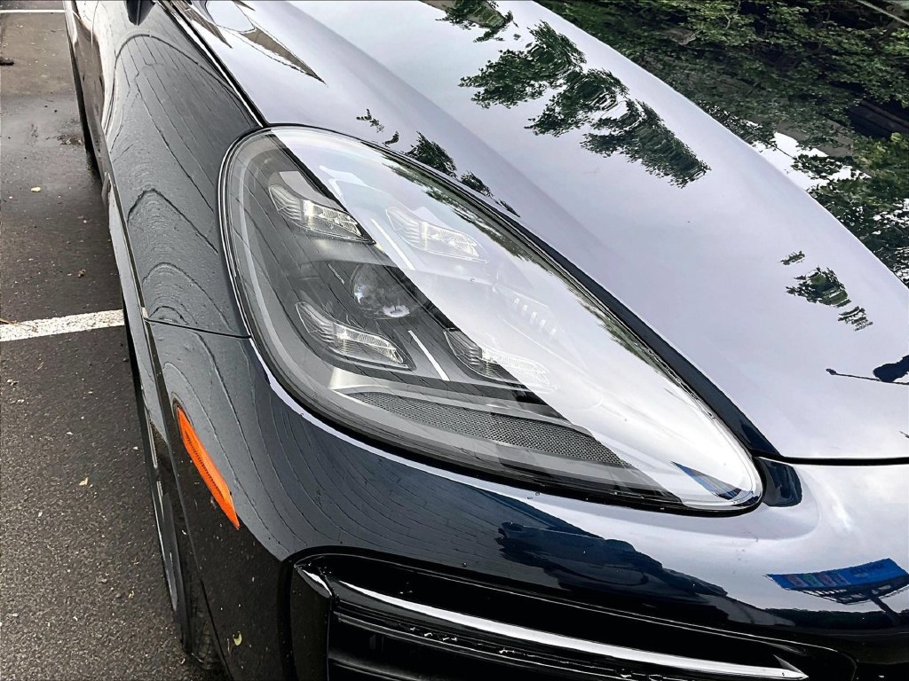 Used 2023 Porsche Cayenne Turbo AWD/4WD image 30