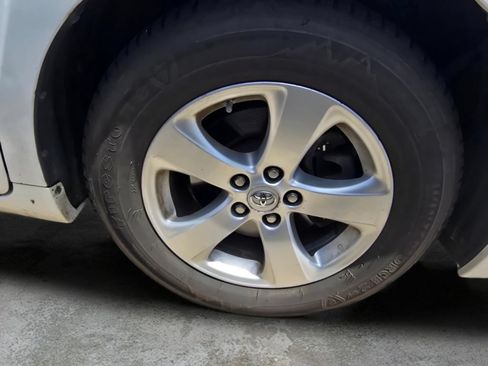 Used 2013 Toyota Sienna LE FWD image 19