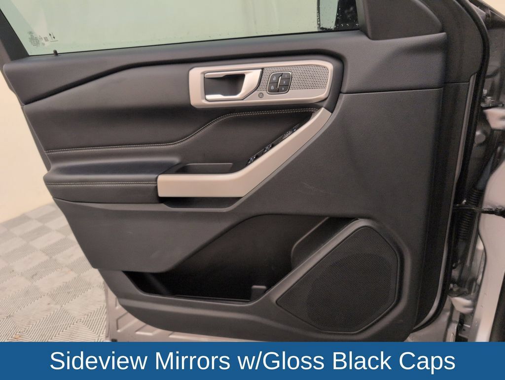 Used 2022 Ford Explorer Limited w/ Equipment Group 301A RWD image 33