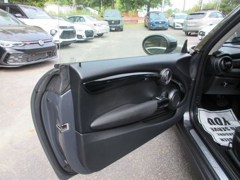 Used 2020 MINI Cooper S FWD image 10