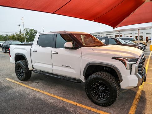 Used 2024 Toyota Tundra Limited w/ Power Package RWD image 7