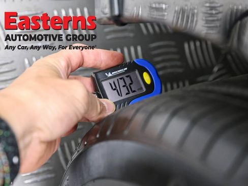 Used 2023 Nissan Sentra SV w/ SV Premium Package FWD image 28