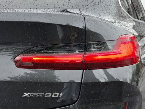 Used 2025 BMW X4 xDrive30i image 39