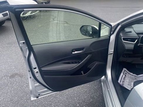 Used 2024 Toyota Corolla SE image 9
