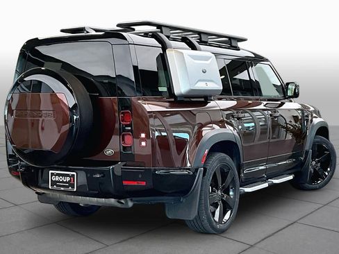 Used 2023 Land Rover Defender 130 X-Dynamic SE AWD/4WD image 13