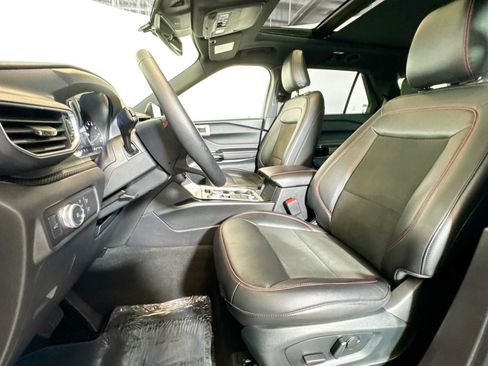 Used 2022 Ford Explorer ST-Line w/ Class IV Trailer Tow Package image 19