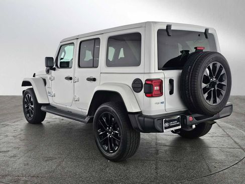 Used 2021 Jeep Wrangler Unlimited Sahara w/ Safety Group image 6