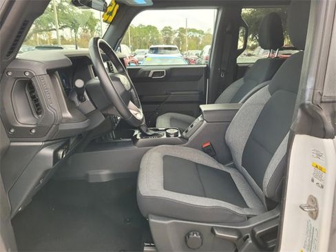 Used 2025 Ford Bronco Big Bend image 11