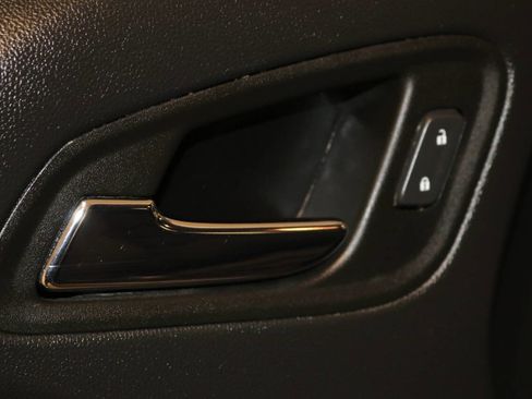 Used 2022 Chevrolet Colorado LT w/ Fleet Safety Package image 57