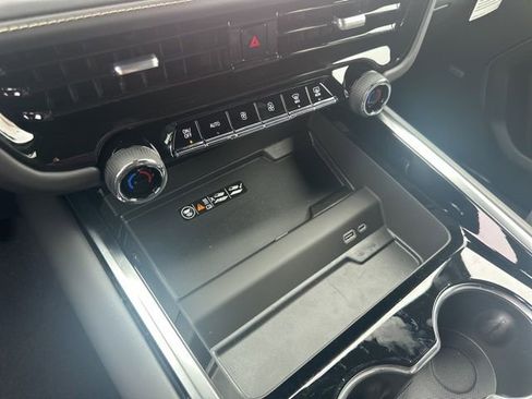 New 2025 Chevrolet Tahoe Premier image 31