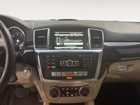 Used 2015 Mercedes-Benz GL 450 4MATIC image 9