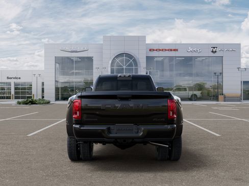 New 2026 RAM 3500 Big Horn AWD/4WD image 35