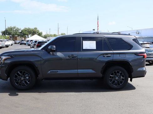 Used 2026 Toyota Sequoia Platinum AWD/4WD image 6