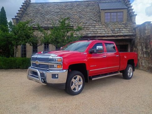Used 2015 Chevrolet Silverado 2500 LTZ w/ LTZ Plus Package AWD/4WD image 82