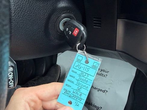 Certified 2023 Toyota Tacoma SR AWD/4WD image 39
