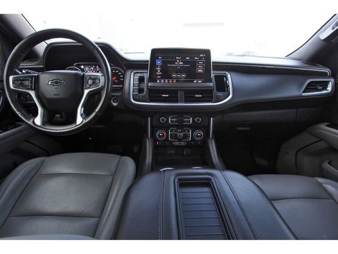 Used 2021 Chevrolet Suburban Z71 w/ Z71 Off-Road Package image 12