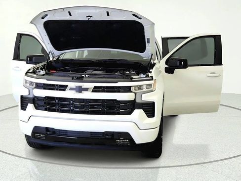 Used 2026 Chevrolet Silverado 1500 RST w/ Convenience Package II AWD/4WD image 8