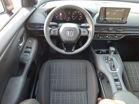 Used 2024 Honda HR-V Sport image 12