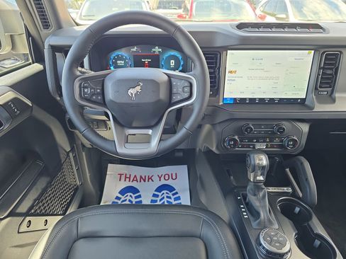 New 2025 Ford Bronco Badlands w/ Sasquatch Package AWD/4WD image 10