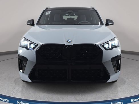 New 2026 BMW X2 xDrive28i w/ Technology Package AWD/4WD image 2
