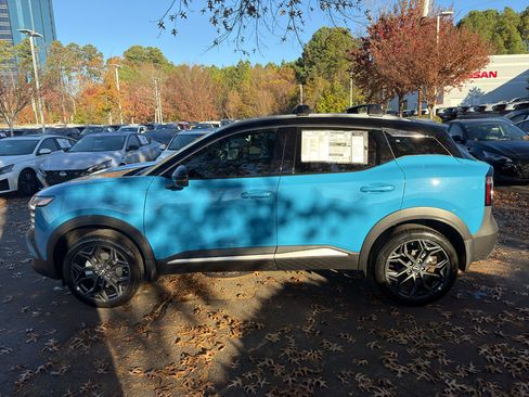 New 2026 Nissan Kicks SR w/ Cold Weather Package image 4