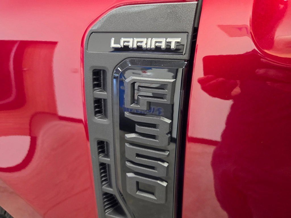 Used 2026 Ford F350 Lariat w/ Black Appearance Package AWD/4WD image 21