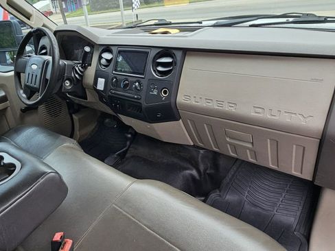 Used 2010 Ford F250 XL AWD/4WD image 13