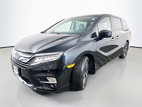 Used 2020 Honda Odyssey Elite image 3
