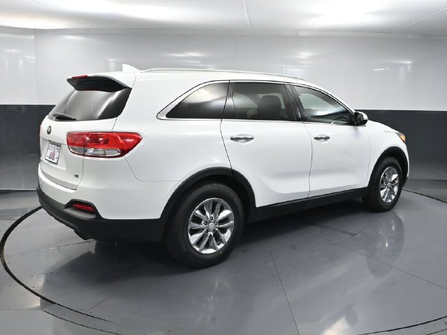 Used 2016 Kia Sorento LX FWD image 3