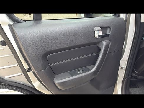 Used 2007 HUMMER H3 AWD/4WD image 21