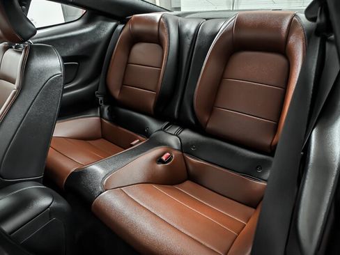 Used 2015 Ford Mustang GT Premium RWD image 17