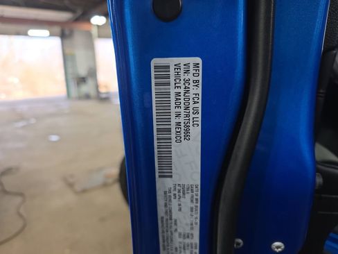 Used 2024 Jeep Compass Trailhawk w/ Trailhawk Convenience Group image 34