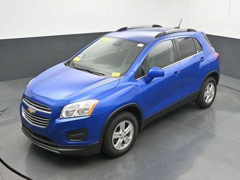 Used 2015 Chevrolet Trax LT w/ LT Plus Package AWD/4WD image 36