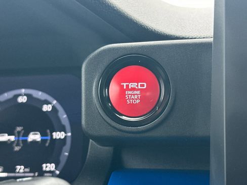 Used 2024 Toyota Tacoma TRD Off-Road image 22