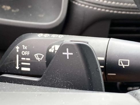 Used 2024 Nissan Rogue SV AWD/4WD image 16