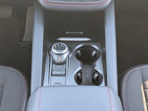 Used 2025 Ford Explorer ST-Line w/ ST-Line Street Pack image 23