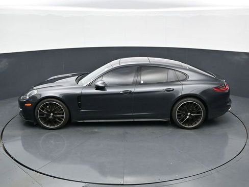 Used 2020 Porsche Panamera 4 AWD/4WD image 31