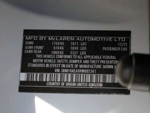 Used 2024 McLaren Artura RWD image 24