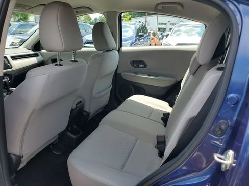 Used 2017 Honda HR-V LX image 12