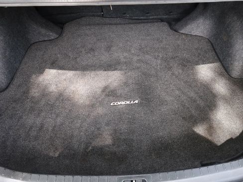 Used 2014 Toyota Corolla S Premium FWD image 14