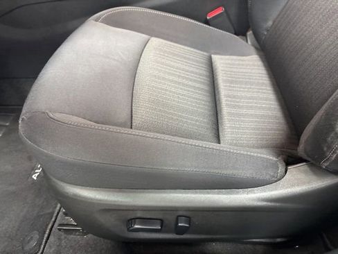 Used 2025 Nissan Altima 2.5 SV image 14